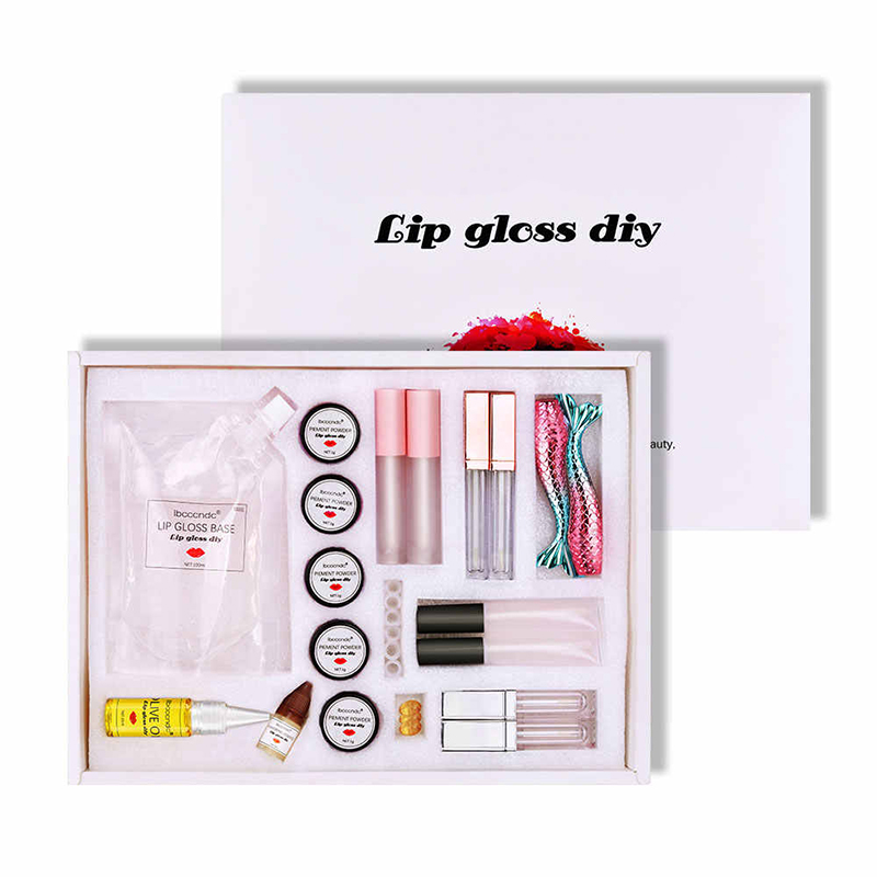 Lip Gloss Kit Packaging