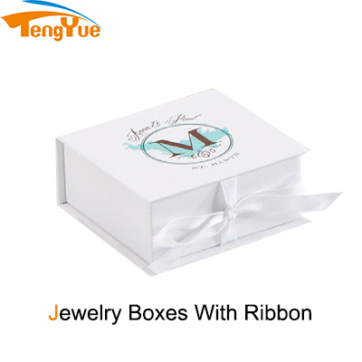 Custom Boxes With Ribbon
