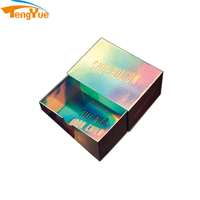 Holographic Box